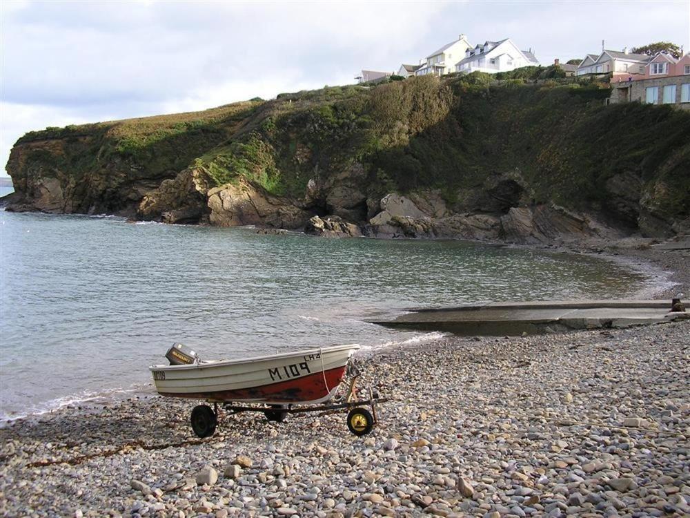 Beach Cottage Little Haven Esterno foto